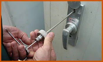Houston Liberty Locksmith Houston, TX 281-502-1045 - 5-lock-opening